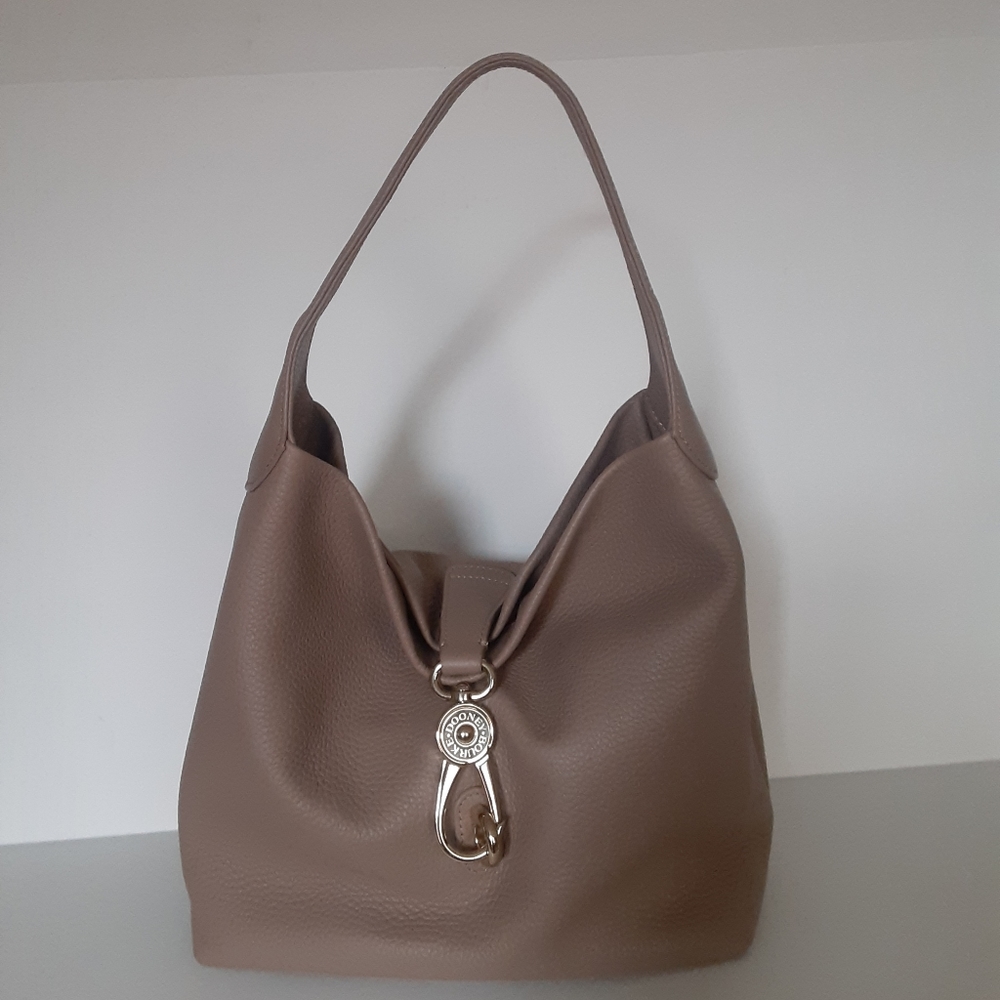 Dooney & Bourke